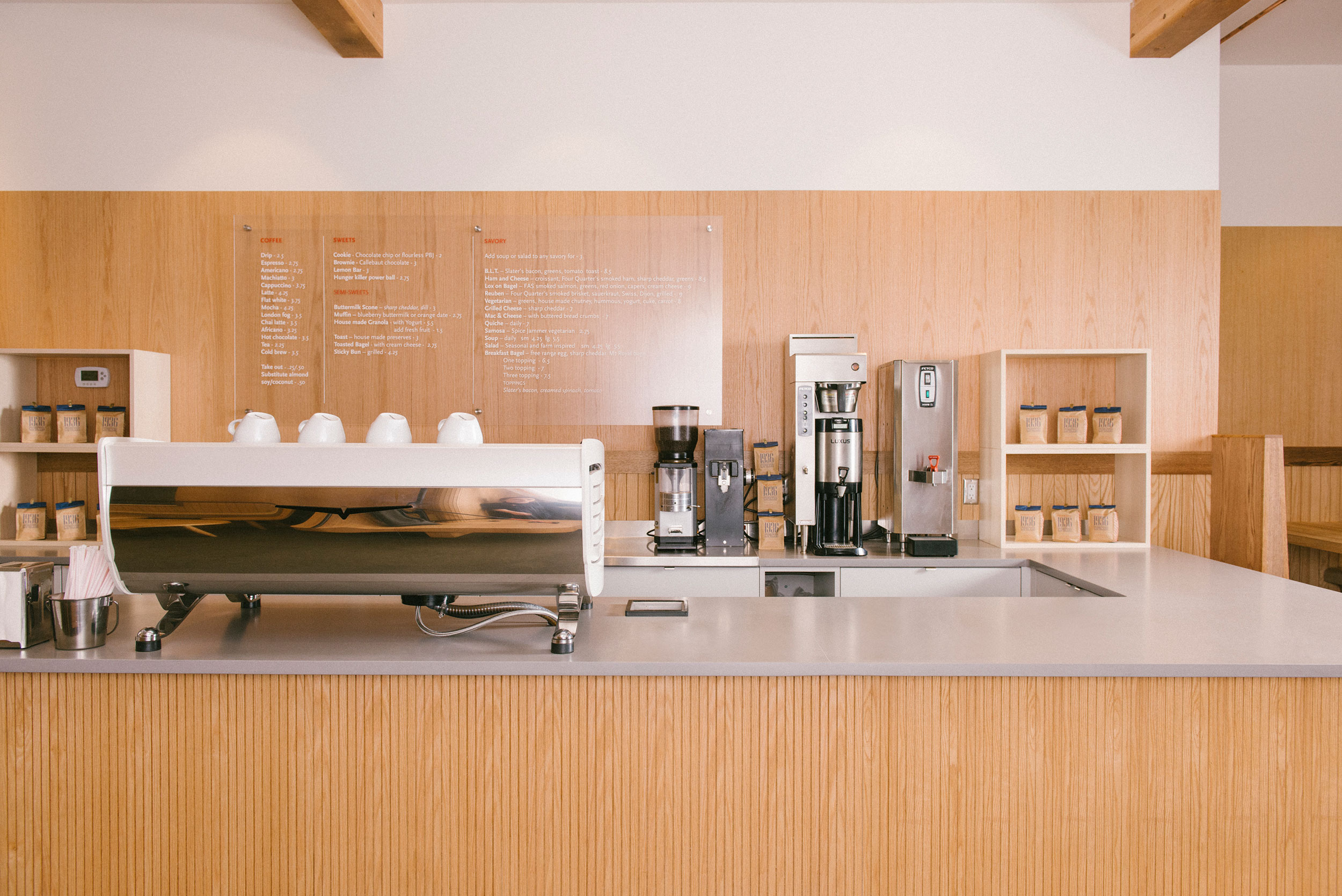 Parsonage Cafe by Studio Roslyn – Modern Home Magazine